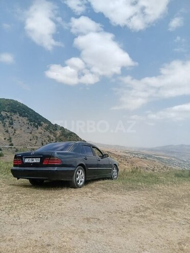 Mercedes E 230 1996, 433,000 km - 2.3 l - İmişli
