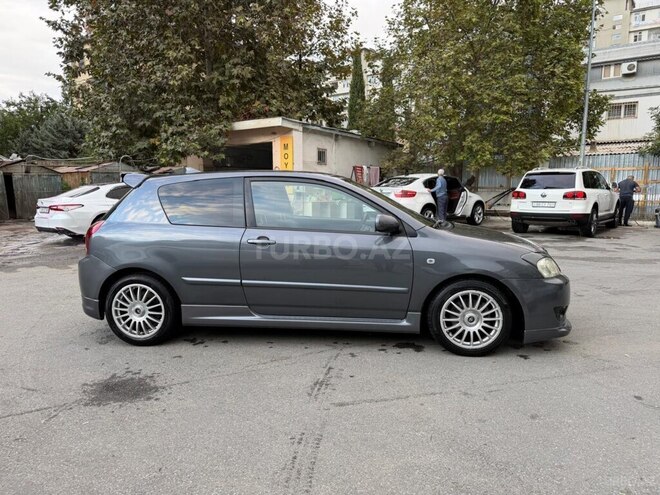 Toyota Corolla 2005, 248,000 km - 1.4 l - Bakı