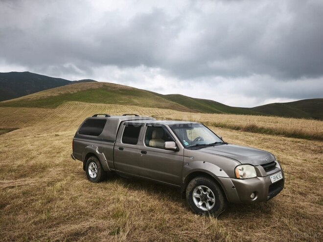 Nissan Navara 2003, 300,000 km - 3.3 l - Bakı