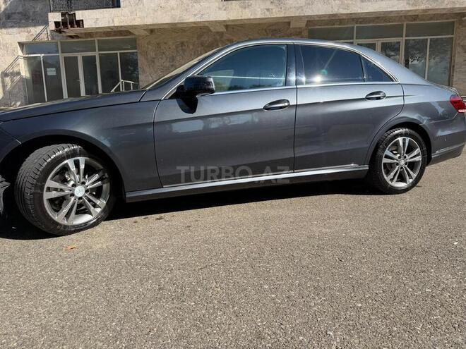 Mercedes E 200 2014, 260,000 km - 2.1 л - İsmayıllı