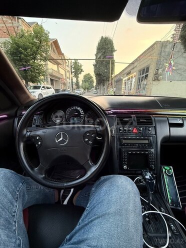 Mercedes E 320 2001, 300,000 km - 3.2 l - Tovuz