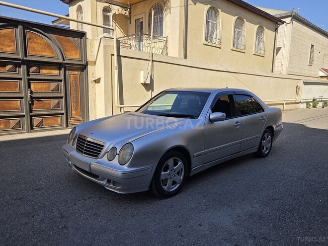 Mercedes E 270 2001, 355,211 km - 2.7 л - Bakı