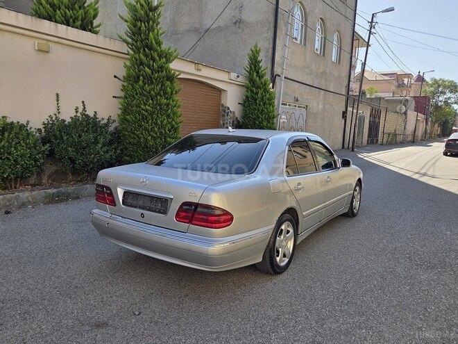 Mercedes E 270 2001, 355,211 km - 2.7 л - Bakı