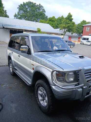 Mitsubishi Pajero 1995, 350,000 km - 2.8 l - Zaqatala