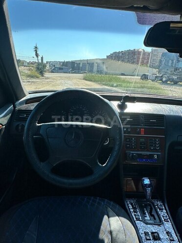 Mercedes C 220 1995, 450,000 km - 2.2 l - Bakı