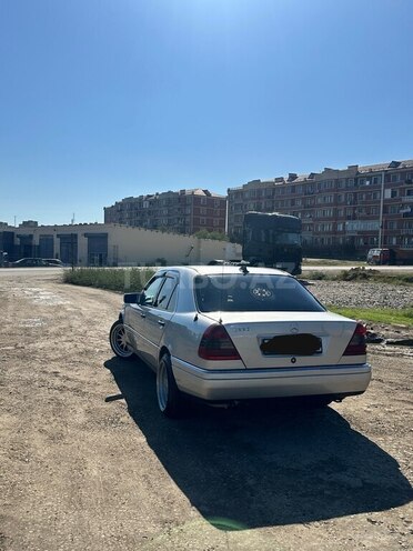 Mercedes C 220 1995, 450,000 km - 2.2 l - Bakı