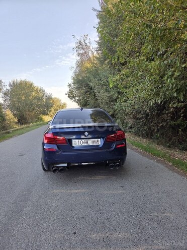 BMW 528 2015, 300,000 km - 2.0 l - Bakı