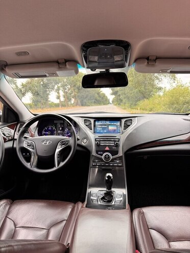 Hyundai Grandeur 2015, 228,000 km - 2.2 l - Qazax