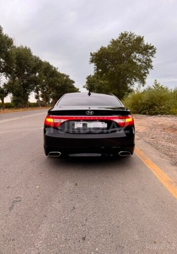 Hyundai Grandeur 2015, 228,000 km - 2.2 l - Qazax