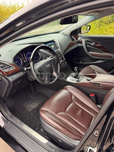 Hyundai Grandeur 2015, 228,000 km - 2.2 l - Qazax