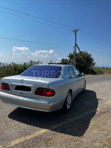 Mercedes E 320 2000, 412,123 km - 3.2 l - Lənkəran