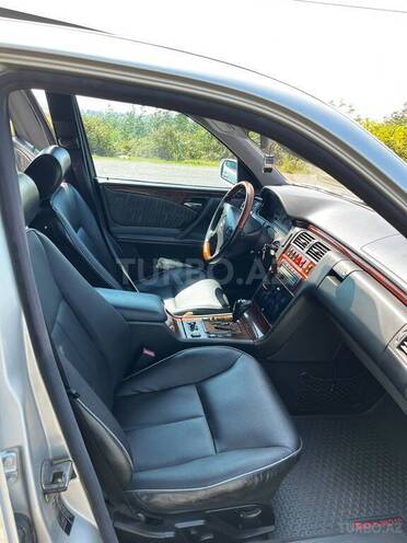 Mercedes E 320 2000, 412,123 km - 3.2 l - Lənkəran