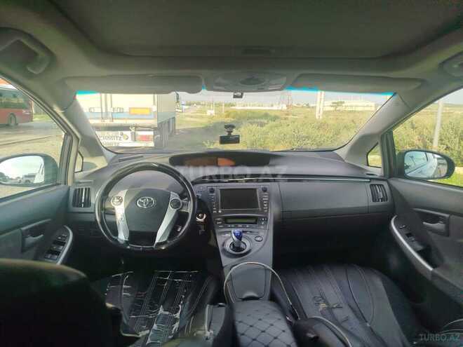 Toyota Prius 2011, 320,300 km - 1.8 л - Bakı