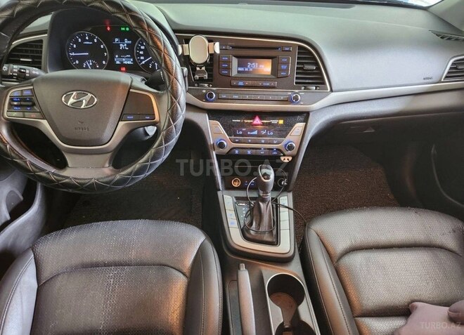 Hyundai Avante 2015, 181,000 km - 1.6 l - Bakı