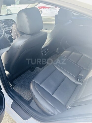 Hyundai Avante 2015, 181,000 km - 1.6 l - Bakı