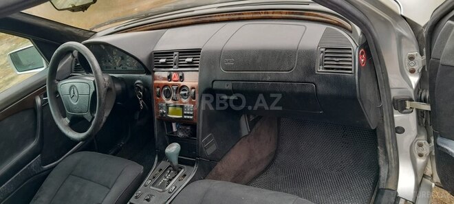 Mercedes C 250 1996, 379,425 km - 2.5 л - Beyləqan