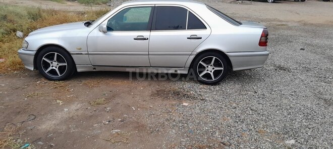 Mercedes C 250 1996, 379,425 km - 2.5 л - Beyləqan