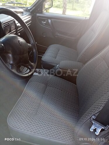 GAZ 3110 2002, 200,000 km - 2.3 l - Balakən