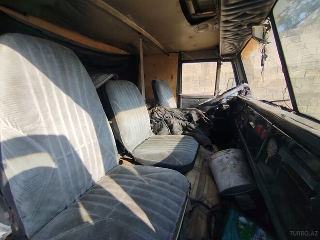 KamAz 53212 1991, 852,585 km - 11.0 l - İsmayıllı