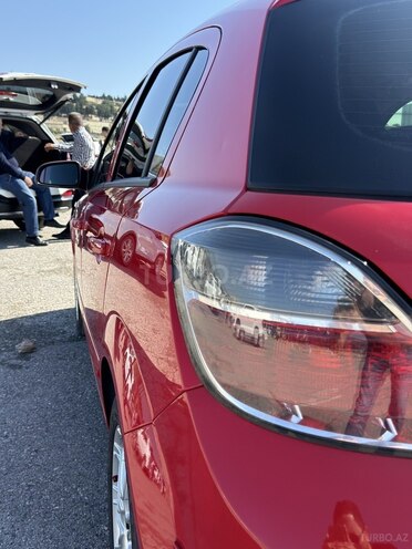 Opel Astra 2009, 249,000 km - 1.4 l - Bakı