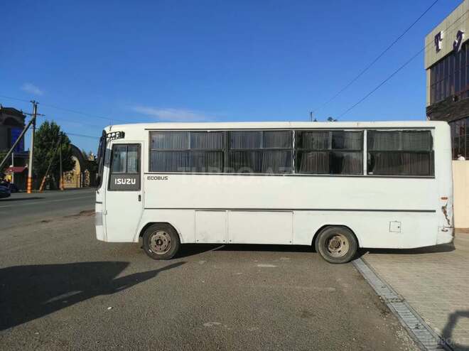 Isuzu Ecobus 1998, 300,000 km - 4.2 л - Lənkəran