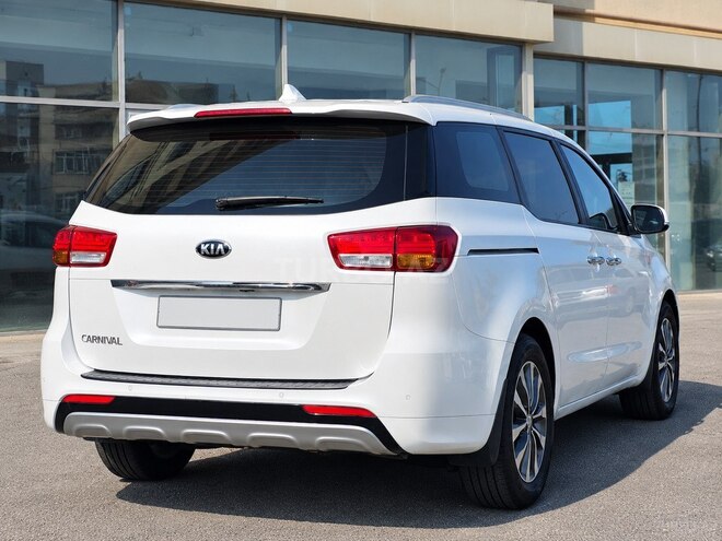 Kia Carnival 2017, 213,000 km - 2.2 л - Bakı
