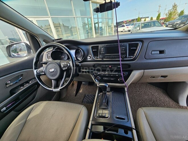 Kia Carnival 2017, 213,000 km - 2.2 л - Bakı