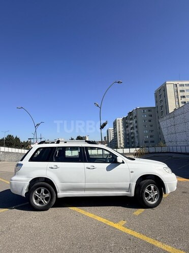 Mitsubishi Outlander 2005, 331,000 km - 2.4 l - Bakı