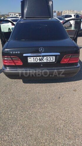 Mercedes E 240 1999, 251,530 km - 2.4 l - Cəlilabad