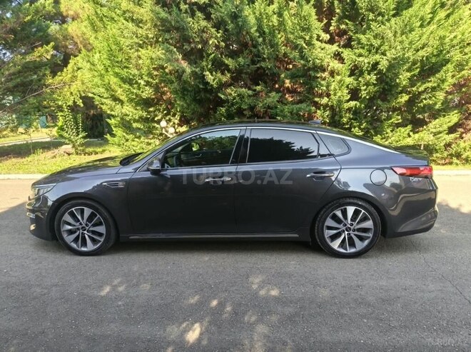 Kia K5 2015, 191,000 km - 1.7 л - Qazax