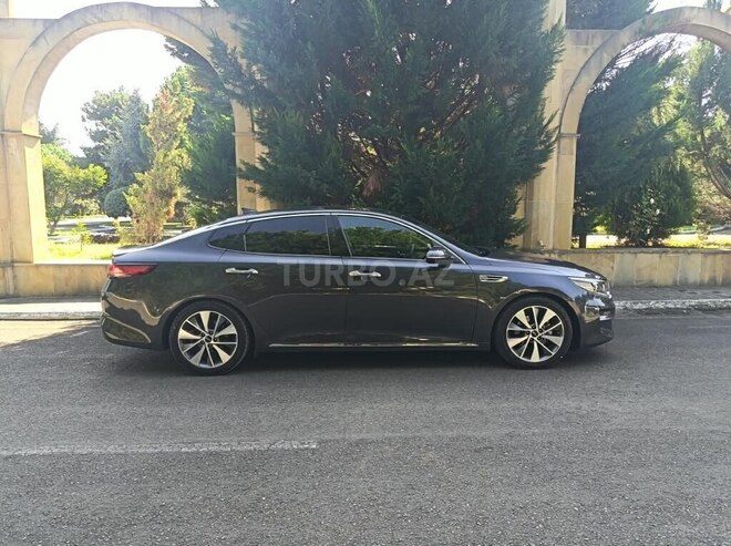 Kia K5 2015, 191,000 km - 1.7 л - Qazax