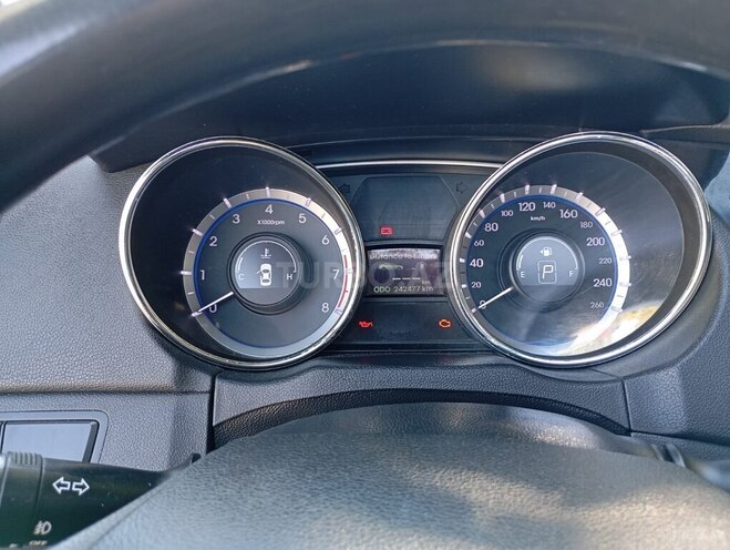 Hyundai Sonata 2010, 242,477 km - 2.4 l - Sabirabad