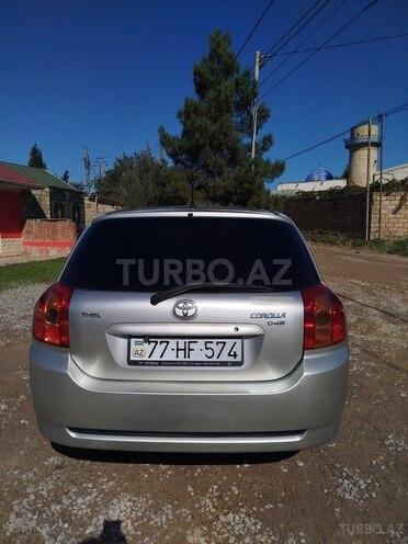 Toyota Corolla 2005, 299,000 km - 1.4 l - Bakı