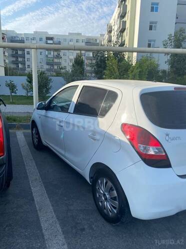 Hyundai i20 2010, 233,000 km - 1.4 л - Bakı