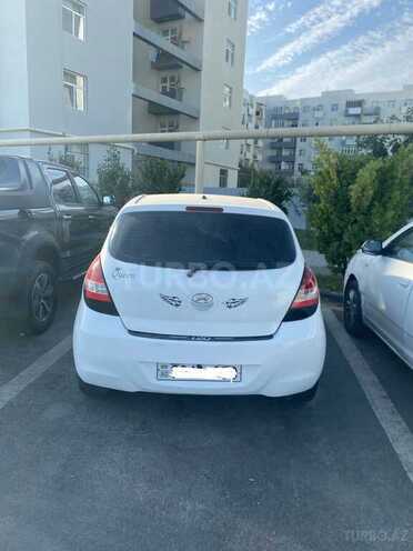 Hyundai i20 2010, 233,000 km - 1.4 л - Bakı