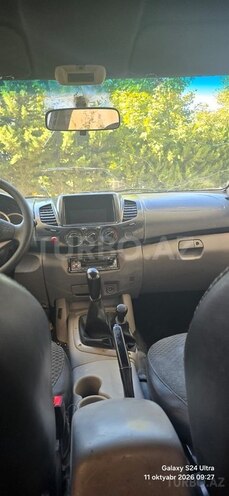 Mitsubishi L200 2011, 405,000 km - 2.5 л - Bakı