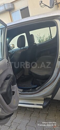Mitsubishi L200 2011, 405,000 km - 2.5 л - Bakı