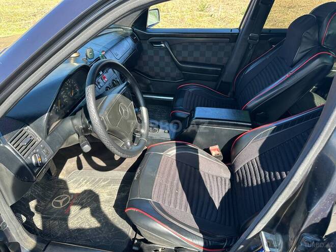 Mercedes C 220 1995, 400,000 km - 2.2 l - Yardımlı