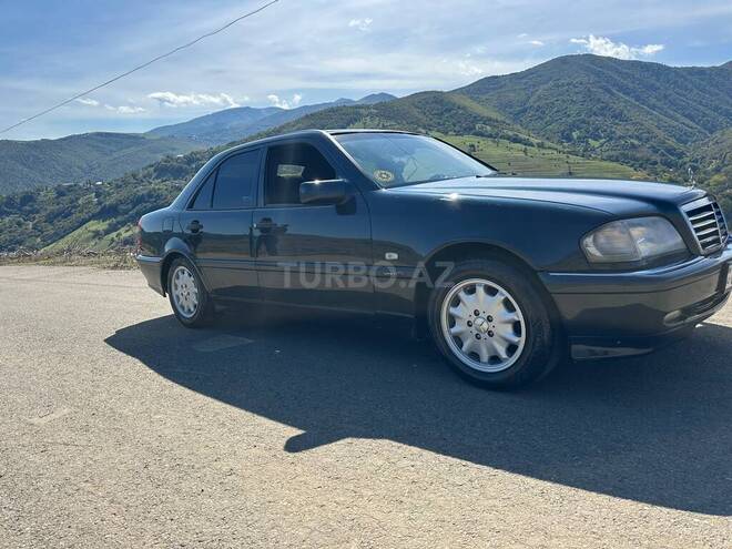 Mercedes C 220 1995, 400,000 km - 2.2 l - Yardımlı