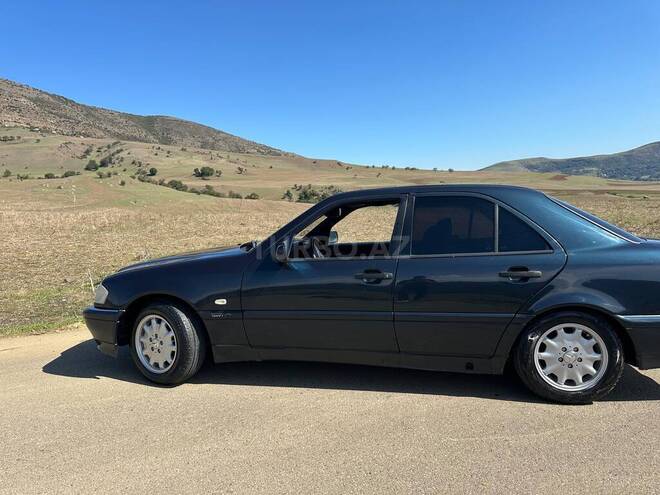 Mercedes C 220 1995, 400,000 km - 2.2 l - Yardımlı