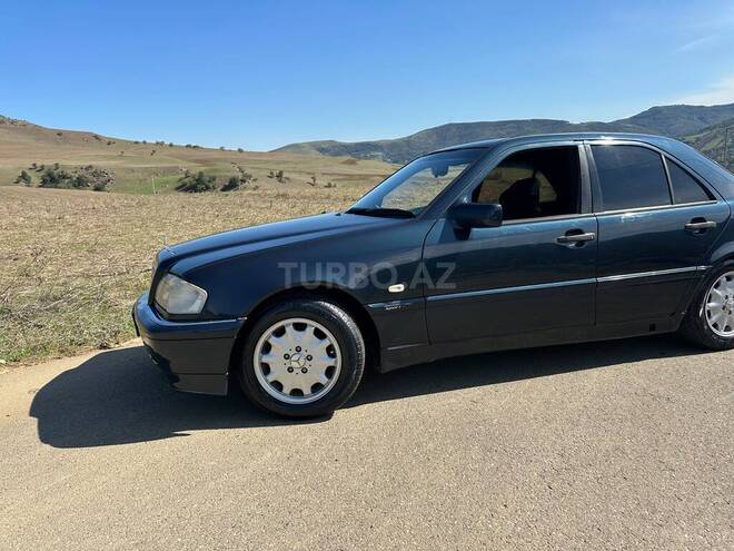 Mercedes C 220 1995, 400,000 km - 2.2 l - Yardımlı
