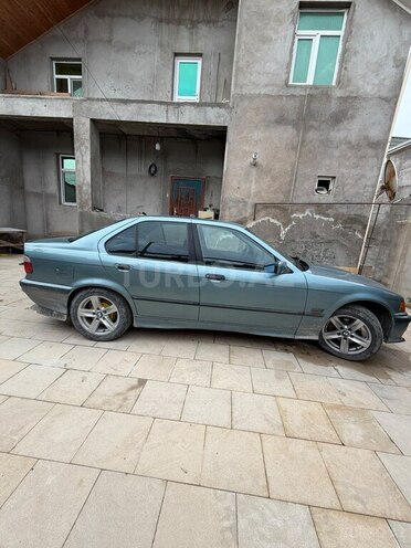 BMW 316 1994, 489,000 km - 1.6 l - Bakı
