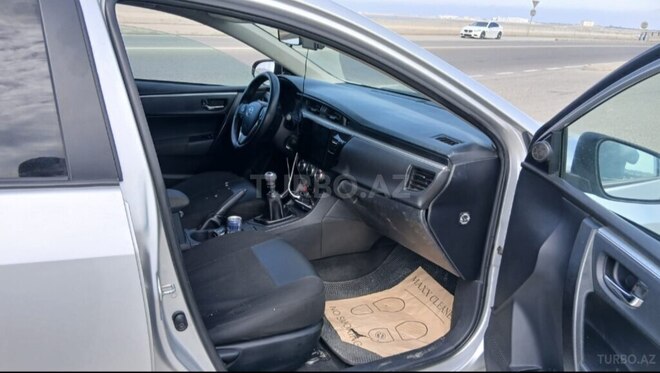 Toyota Corolla 2016, 275,000 km - 1.4 l - Bakı