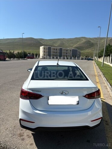 Hyundai Accent 2018, 105,172 km - 1.4 л - Bakı