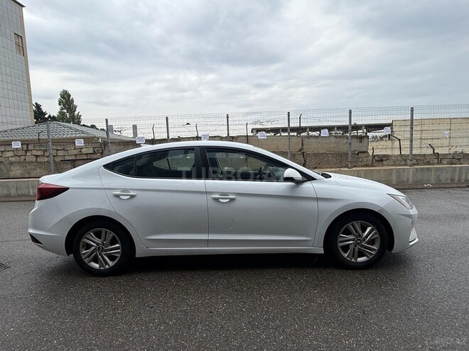 Hyundai Elantra 2019, 85,000 km - 2.0 l - Bakı