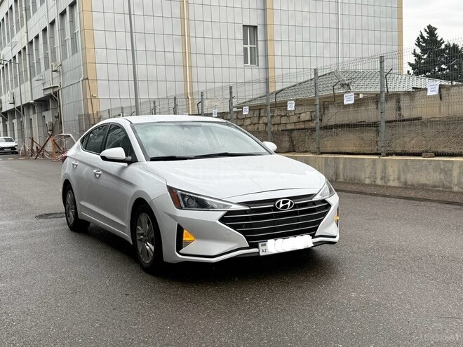 Hyundai Elantra 2019, 85,000 km - 2.0 l - Bakı