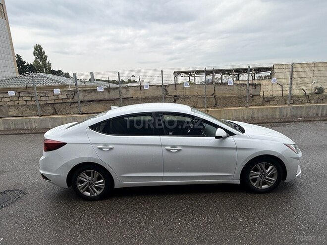 Hyundai Elantra 2019, 85,000 km - 2.0 l - Bakı