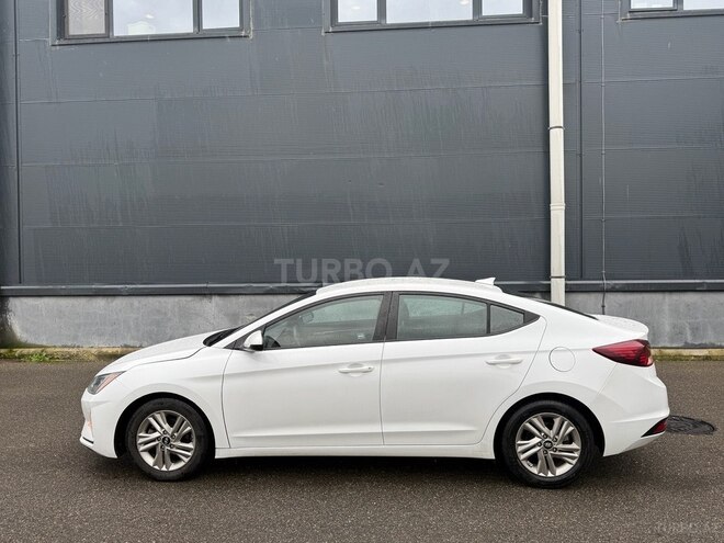 Hyundai Elantra 2019, 85,000 km - 2.0 l - Bakı