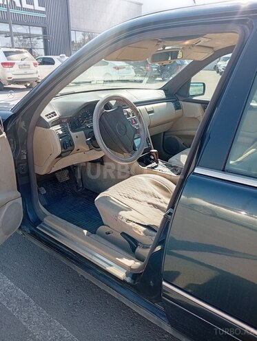 Mercedes E 230 1995, 510,000 km - 2.3 l - Bakı