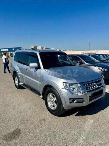 Mitsubishi Pajero 2007, 289,000 km - 3.0 л - Bakı